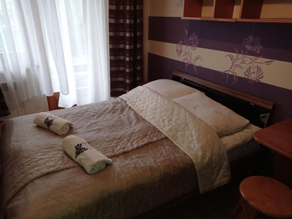Pod Tatrami Bed & Breakfast Bukowina Tatrzańska Dış mekan fotoğraf