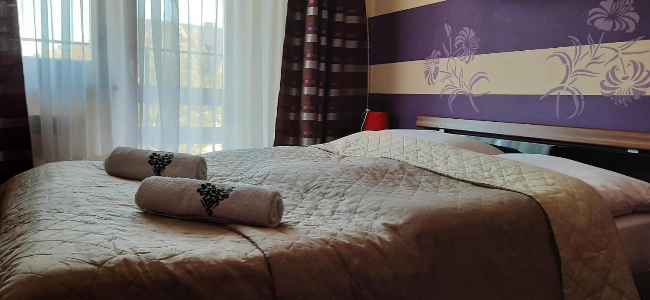 Pod Tatrami Bed & Breakfast Bukowina Tatrzańska Dış mekan fotoğraf