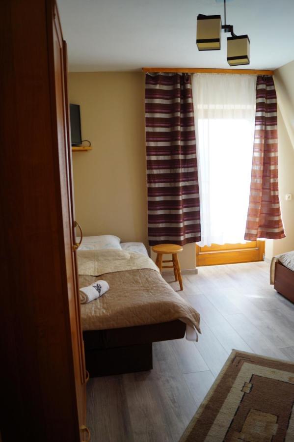 Pod Tatrami Bed & Breakfast Bukowina Tatrzańska Dış mekan fotoğraf