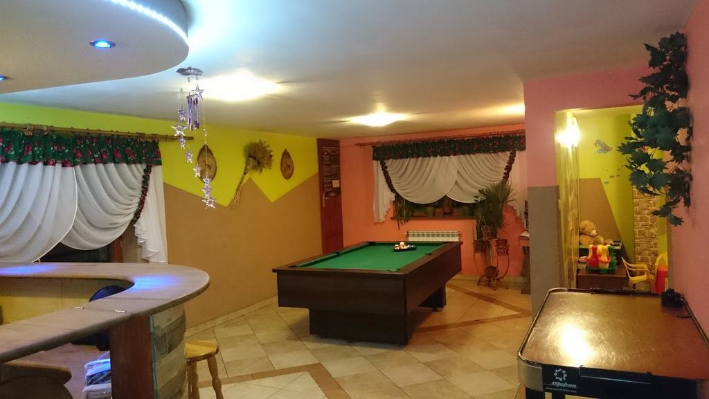 Pod Tatrami Bed & Breakfast Bukowina Tatrzańska Dış mekan fotoğraf